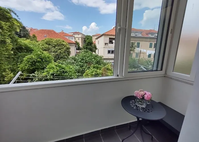 Apartment Orchidea In The Centre Split