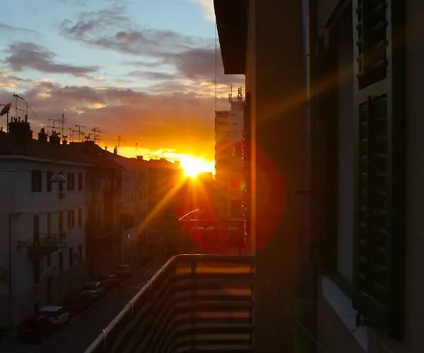 Orchidea In The Centre Apartment